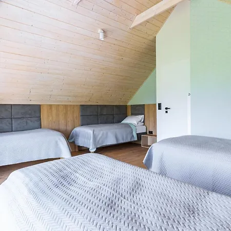 Zachodni Wiatr - Dom Pinus Бялогура