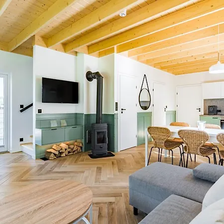 Дом отдыха Zachodni Wiatr - Dom Pinus Бялогура