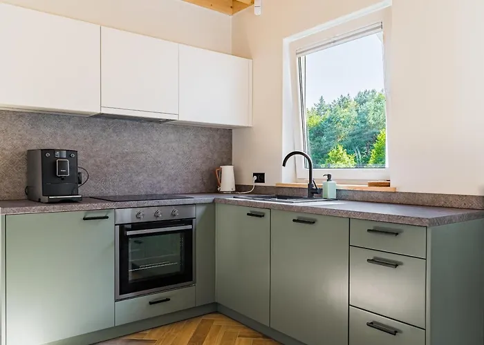 Zachodni Wiatr - Dom Pinus Białogóra